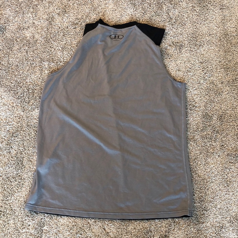 *SOLD* Bundle of 3 Men’s Under Armour Tanks - Picture 7 of 8